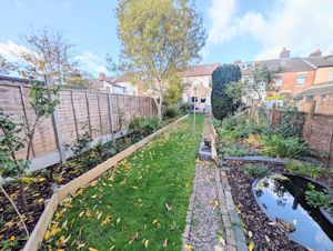 Photo 16- click for photo gallery